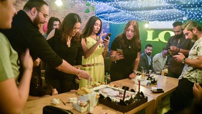 ياسمين نيازي تحتفل بعيد ميلادها بحضور مجموعة من الفنانين (صور)