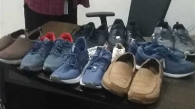 القبض على سائق سرق 6 أحذية في “مدينتي”.. والنيابة تتولى التحقيق (صور)