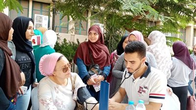 بالتعاون مع اتحاد الأطباء العرب.. جامعة القاهرة تطلق حملة “صحتك يا شباب”