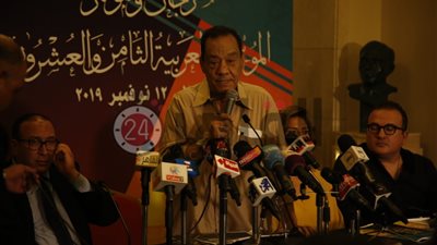 حلمي بكر يشيد بالمستشار تركي آل الشيخ “لديه عقلية خطيرة” (فيديو)