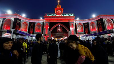 الملايين من الشيعة يتوافدون على كربلاء للمشاركة فى احتفالات أربعين الحسين