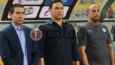 الجهاز الفني لـ”منتخب مصر” يتواجد في مباراة بيراميدز وسموحة