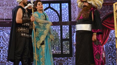 محمد سعد وأيتن عامر يقدمان شخصيات تاريخية بـ”وش السعد” (صور)