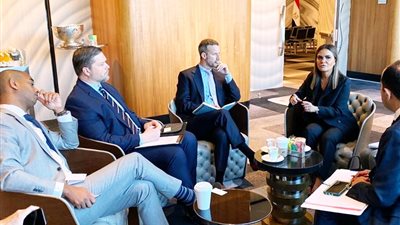 وزيرة الاستثمار تتابع مع رئيس مؤسسة التمويل الدولية الربط الكهربائي مع إفريقيا