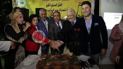 تكريم خالد زكي وصبري فواز ورجاء حسين من الإعلاميين الدوليين (صور)