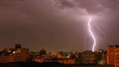 مصرع شخصين بالسكتة القلبية بسبب البرق والرعد بكفر الشيخ