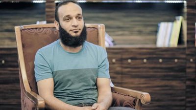 بلاغ يتهم عبد الله الشريف ببث فيديوهات ملفقة عن الجيش وإثارة الفتنة فى البلاد