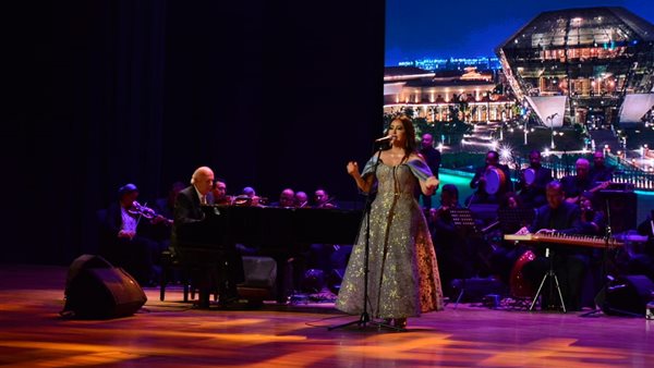 لطيفة تشعل العاصمة