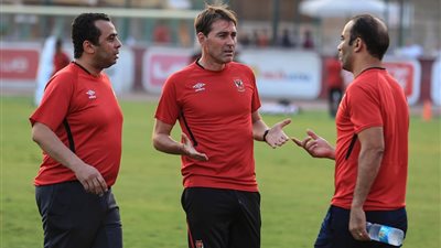 تعرف على الفريق الذي سيواجه الأهلي في الإمارات