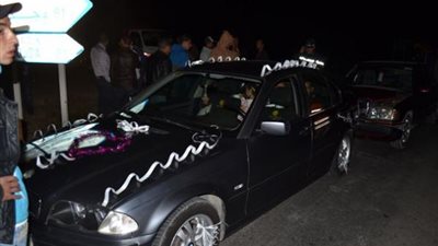 تصادم سيارة ملاكي خاصة بحفل بزفاف.. وتعطل المرور بشارع البطل أحمد عبد العزيز بالدقي