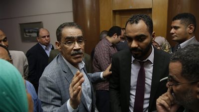 أول تصريح من النقيب ضياء رشوان بعد لقائه الصحفيين المعارضين لاتفاقه مع مرتضى منصور (صور وفيديو)