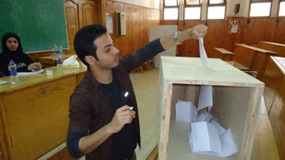 2714 من تعداد 400 ألف طالب يتقدمون للانتخابات الطلابية بجامعتي القاهرة وعين شمس