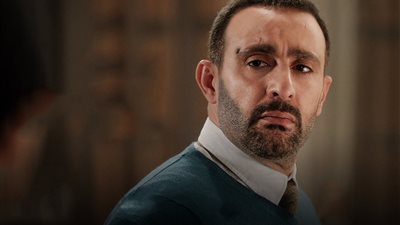 ياسين السقا ينشر بوستر فيلم والده الجديد “العنكبوت” (صورة)