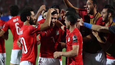 الكاف يعلن طاقمي تحكيم مواجهتى مصر أمام كينيا وجزر القمر في التصفيات الإفريقية
