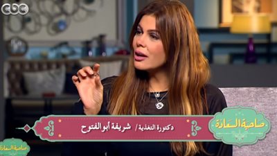 خبيرة التغذية شريفة أبو الفتوح مع محمد رمضان في الهالوين (صورة)