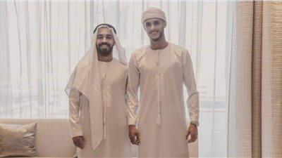 ثنائي الأهلي أفشة والشيخ بالزي الخليجي في الإمارات (فيديو)