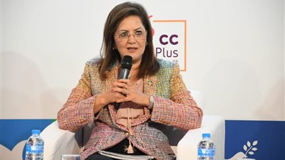 وزيرة التخطيط: ملياري متسوق في “التجارة الإلكترونية” بجميع أنحاء العالم 2020