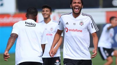 محمد النني يزين قائمة بشكتاش لمواجهة أنطاليا سبور