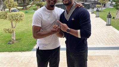 بعد لويس فيجو.. محمد رمضان يظهر مع “صامويل إيتو” في مراكش (صورة)