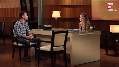 هشام خرما وهيثم شاكر مع شيرين حمدي في ON Set (فيديو)