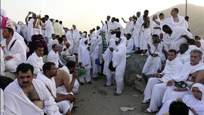 غرفة شركات السياحة: “باركود” لكل المعتمرين لتسهيل أداء المناسك ومواجهة السماسرة