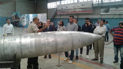 شباب الجامعات يزورون مصنع الطائرات التابع للهيئة العربية للتصنيع
