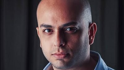 أحمد مراد يوضح لـ”القاهرة 24″ حقيقة تصريحاته المسيئة للأديب نجيب محفوظ