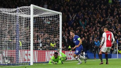 شاهد.. ريمونتادا تشيلسي أمام أياكس بدوري الأبطال 4-4 (فيديو)