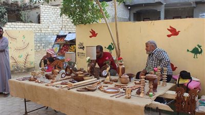 في عيدها التاسع.. شوارع تونس معارض فنية بالفيوم (صور)