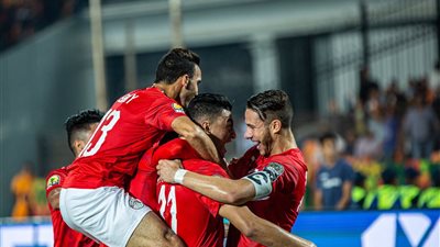 مصطفي محمد يسجل الهدف الأول لمنتخب مصر في شباك مالي (فيديو)