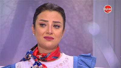 رضوي الشربيني تنهار على الهواء وتنهى حلقة برنامجها بسبب هيثم أحمد زكي