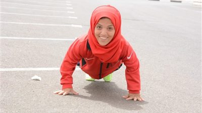 “العصايا أطول منك”.. “إيناس” حصلت على بطولة الجمهورية برفع الأثقال بسبب سخرية معلمتها