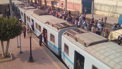 شهود عيان: القبض على شاب يحمل قنبلة في محطة مترو غمرة