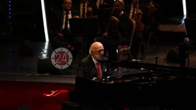 الموسيقار عمر خيرت يتألق على مسرح دار الأوبرا بمهرجان الموسيقى العربية (صور)