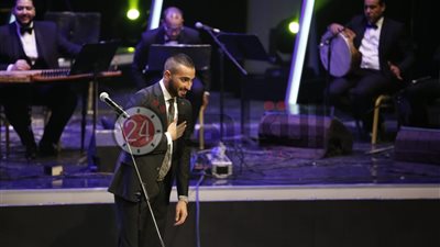 محمد الشرنوبي من حفله بدار الأوبرا: “شكرًا على ثقتكم وإنكم جيتوا عشاني”