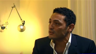 لاستضافته المقاول محمد علي.. بلاغ يتهم الهارب محمد ناصر بالتطاول على رئيس الجمهورية