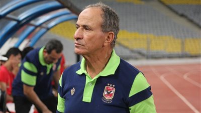 الأهلي يكشف موقفه من لاعبه الهارب مصطفى هشام