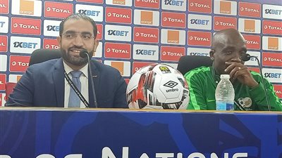 مدرب جنوب إفريقيا الأوليمبي: مواجهة نيجيريا بلا نوم بسبب تلاحم المباريات