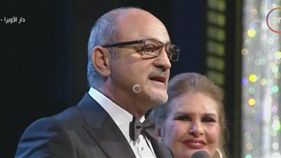 خلال تكريمه بمهرجان القاهرة.. شريف عرفة: “اتمنى أفضل في البلاتوه لآخر يوم بعمري”