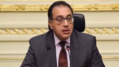 “القائمة البيضاء”.. بدء تطبيق قرارات مهمة لتبسيط إجراءات الإفراج الجمركي عن البضائع