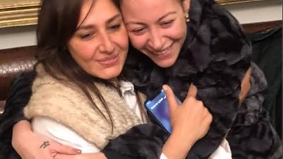 حلا شيحة توجة رسالة لـ منة شلبي بعد تكريمها في مهرجان القاهرة السينمائي (صورة)