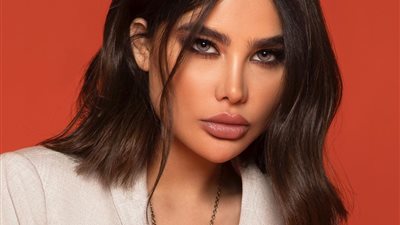 إعلامي يكشف سبب ترحيل إنجي خوري من الإمارات إلى سوريا