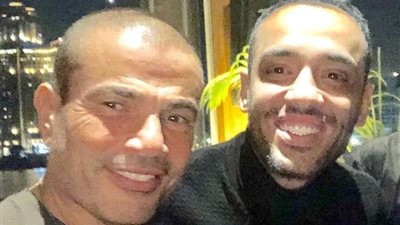 رفقة الهضبة.. أول ظهور فني لـ”رامي جمال” بعد إصابته بالبهاق (صور)