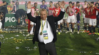 “شوقي غريب”.. المصري الوحيد الذي وصل للأولمبياد لاعبًا ومدربًا