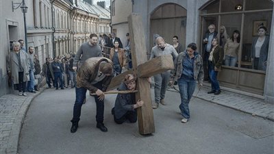غدًا.. مهرجان القاهرة يعرض “عن الأبدية” الفائز بجائزة أحسن مخرج بمهرجان فينيسيا