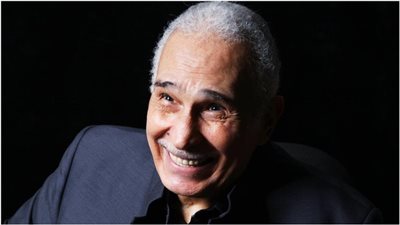 بعد اعتزاله الفن.. هل أصيب عبد الرحمن أبو زهرة بمرض الزهايمر؟ | خاص