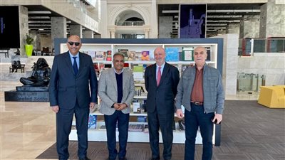 سفير إسبانيا بعد إهداء 150 كتابًا لمكتبة العاصمة الإدارية: شرف لنا.. وستجذب الباحثين والمتخصصين حول العالم 