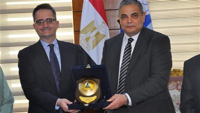 رئيس جامعة كفر الشيخ يستقبل المستشار الثقافي الإسباني لبحث التعاون المشترك