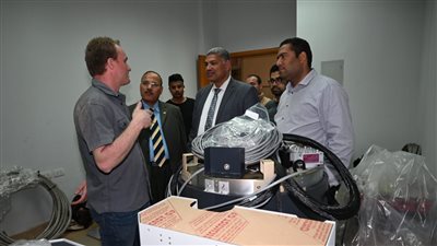 بتكلفة 13 مليون جنيه ويُعد الوحيد في الشرق الأوسط.. تفاصيل تركيب جهاز قياس الخواص الفيزيائية بعلوم الفيوم