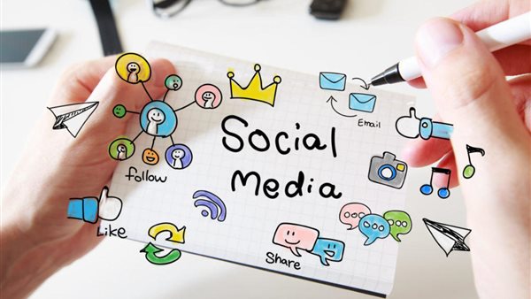 استخدام السوشيال